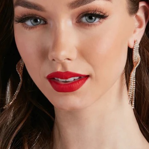 Windsor Rose Gold Twisted Rhinestone Earrings NWOT - Picture 5 of 5